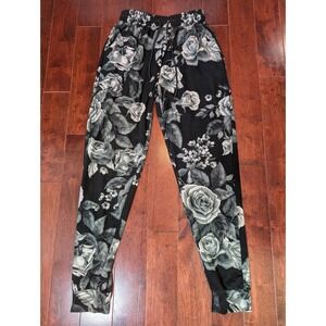 Weekend Vibes Jogger Pants Womens S Black Gray Floral Rose Print Drawstring Goth